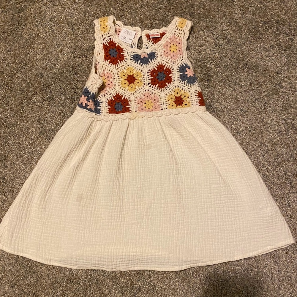 Zara 3-4t crochet dress